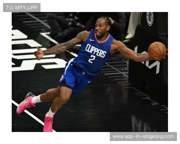 伦纳德弧顶远投命中，快船在客场拿下胜利