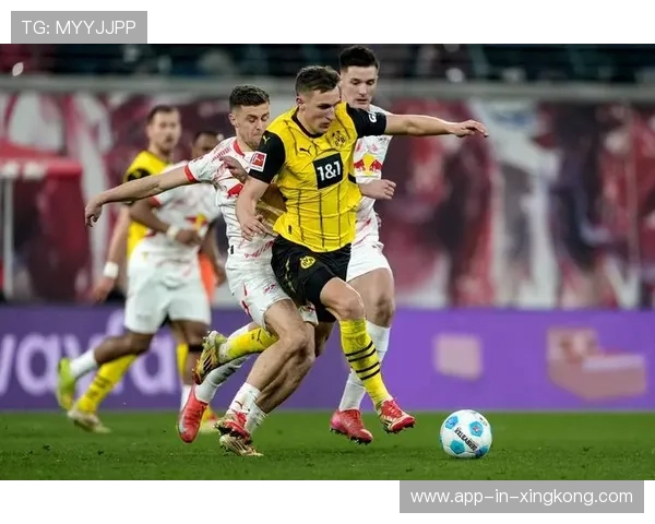 多特边路速度恐怖，德甲赛场高潮迭起