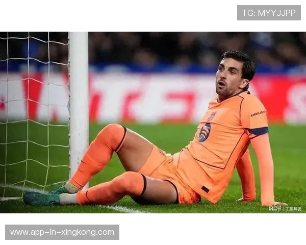 费兰托雷斯内切后低射，巴萨连续制造威胁